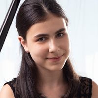 アレクサンドラ・ドヴガン（ピアノ）Alexandra Dovgan, piano